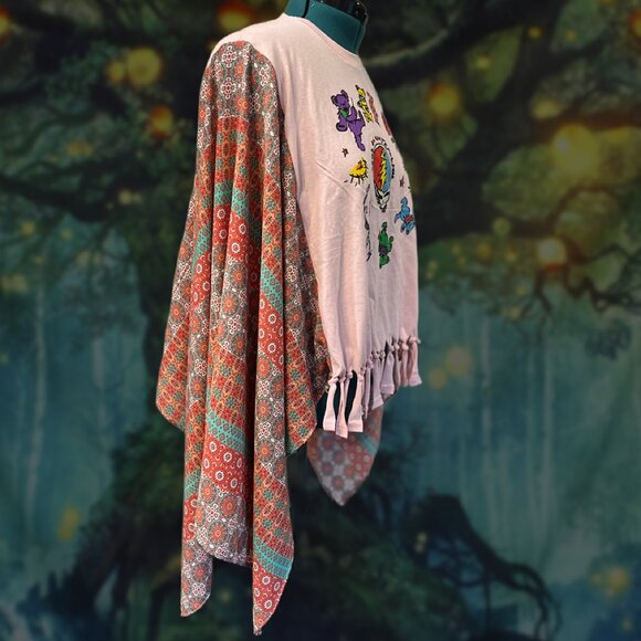 Upcycled Grateful Dead Doodle Graphic Kimono Sleeve Poncho Top – One Size - Picture 3 of 5